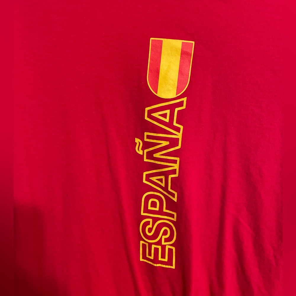 Men’s España (Spain) Souvenir T-shirt. Size Lg (fits more like a medium) - Picture 2 of 4